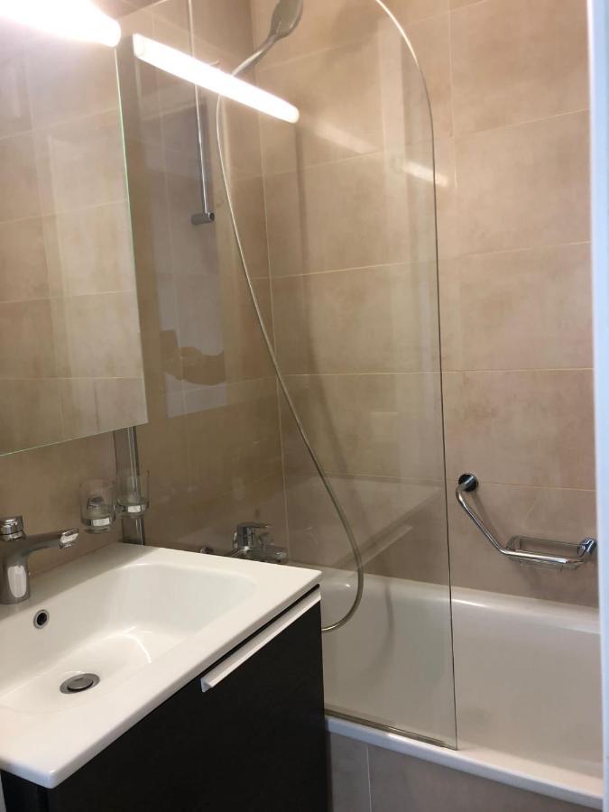 L'Appartement Du Pere Noel Genf Kültér fotó